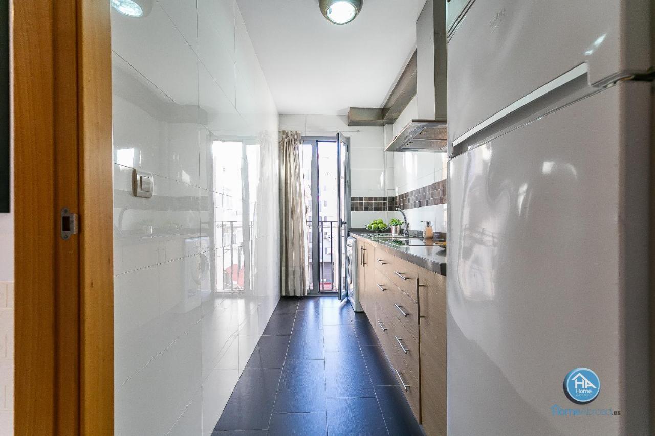Premium Penthouse With Roof Terrace And Parking In Carlos Haya マラガ エクステリア 写真